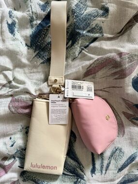 lululemon athletica Dual Pouch Wristlet Wallet Pink Haze/Light Ivory